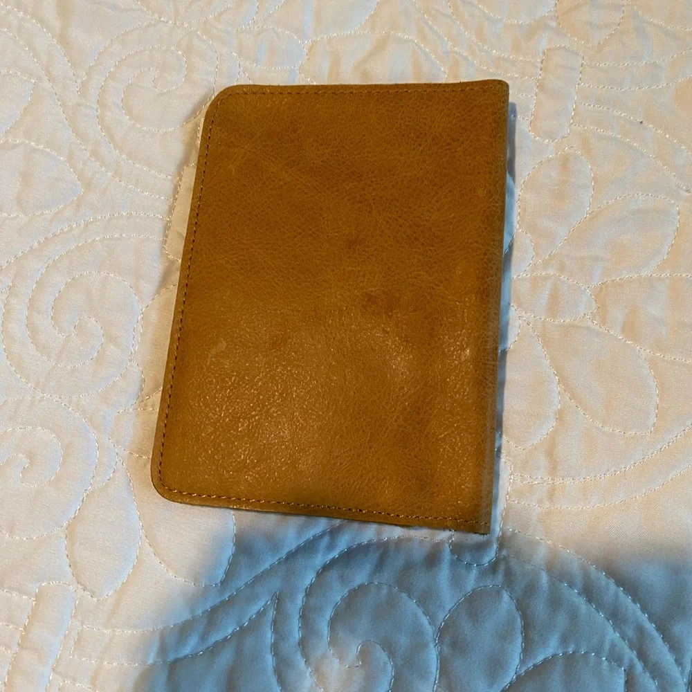 Passport Holder and Luggage Tag Set - Tan